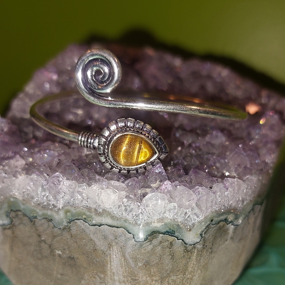 Tiger's Eye Adustable Bangle